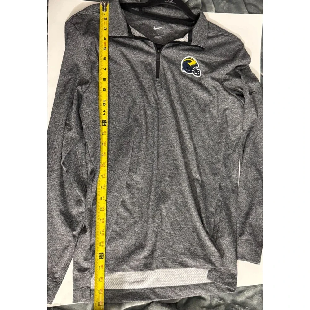 Michigan Wolverines Nike Quarter Zip Mens Medium Gray Pullover